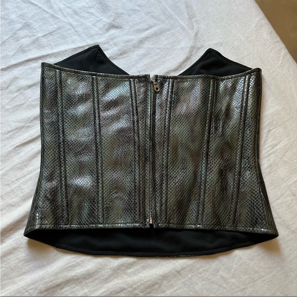 Miaou Leila corset in Forest Python - Picture 6 of 6